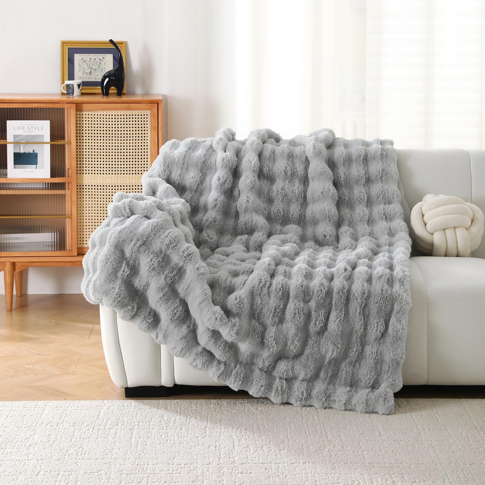 DREAMLANDING Faux Rabbit Fur Luxury Plush Sherpa Throw Blanket Reversible Fuzzy Warm Cozy F